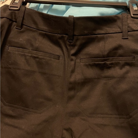 NWT Women’s Simply Vera‎ Vera Wang size 4  shorts Rich Black zipper front - Picture 11 of 13